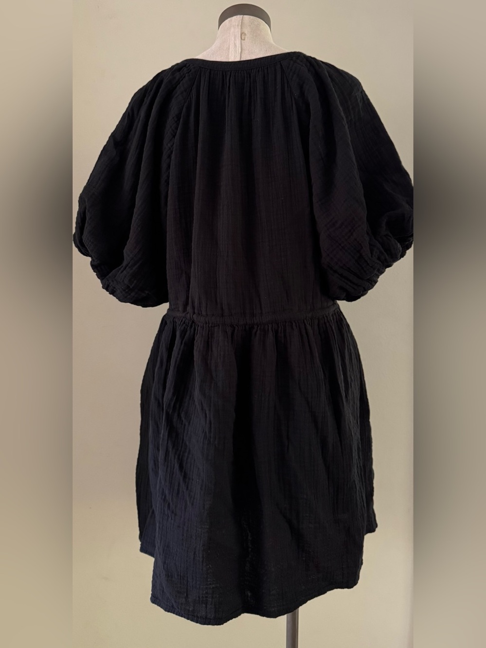 Old Navy Black Waist-Defined Puff-Sleeve Mini Summer Dress Large Textured Cotton - Picture 8 of 10